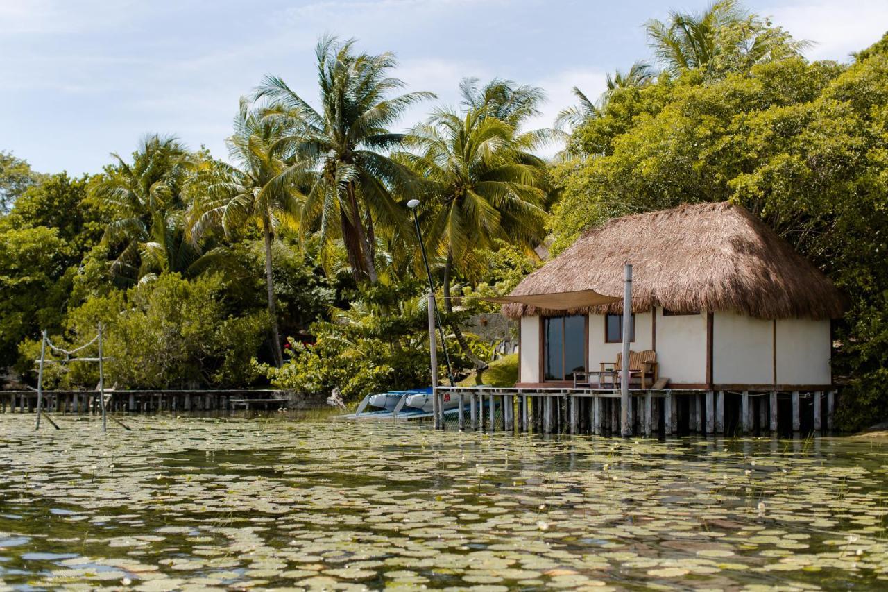 Lagoon Front Hut: Daily Cleaning, Bikes & Kayaks! Bacalar Exteriör bild
